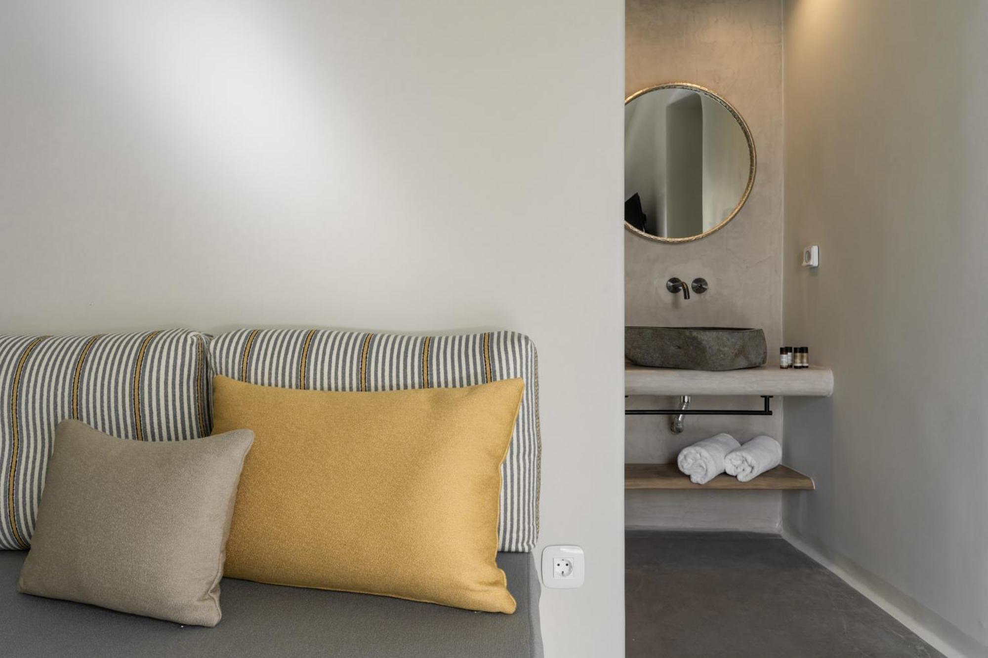 Aeon Suites - Adults Only Pýrgos Eksteriør billede